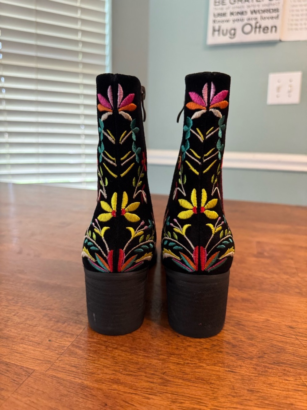 Trinity Ranch Montana West Burgundy Suede Floral Embroidered Studded ankle boots - Picture 8 of 15